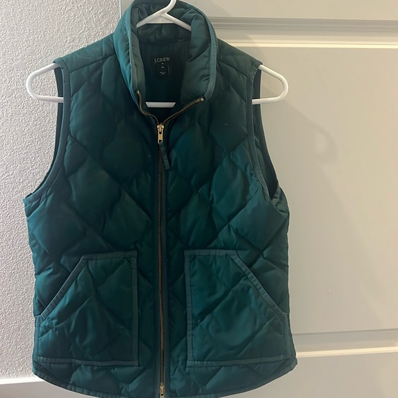 J. Crew Jackets & Blazers - Women’s jcrew quilted vest